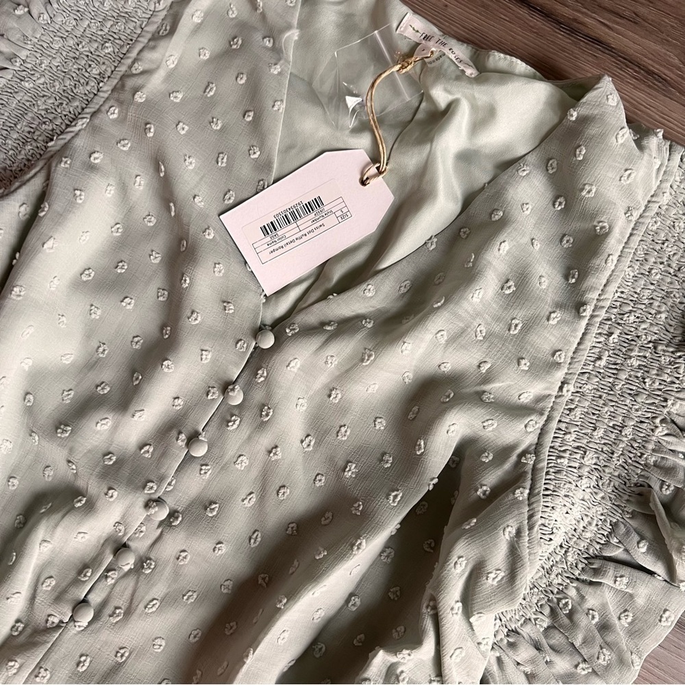 Free the Roses Light Green Ruffled Romper Size Small - Picture 3 of 10